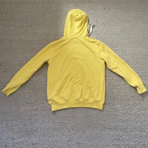 Yellow sweatshirt - Picture 2 of 3